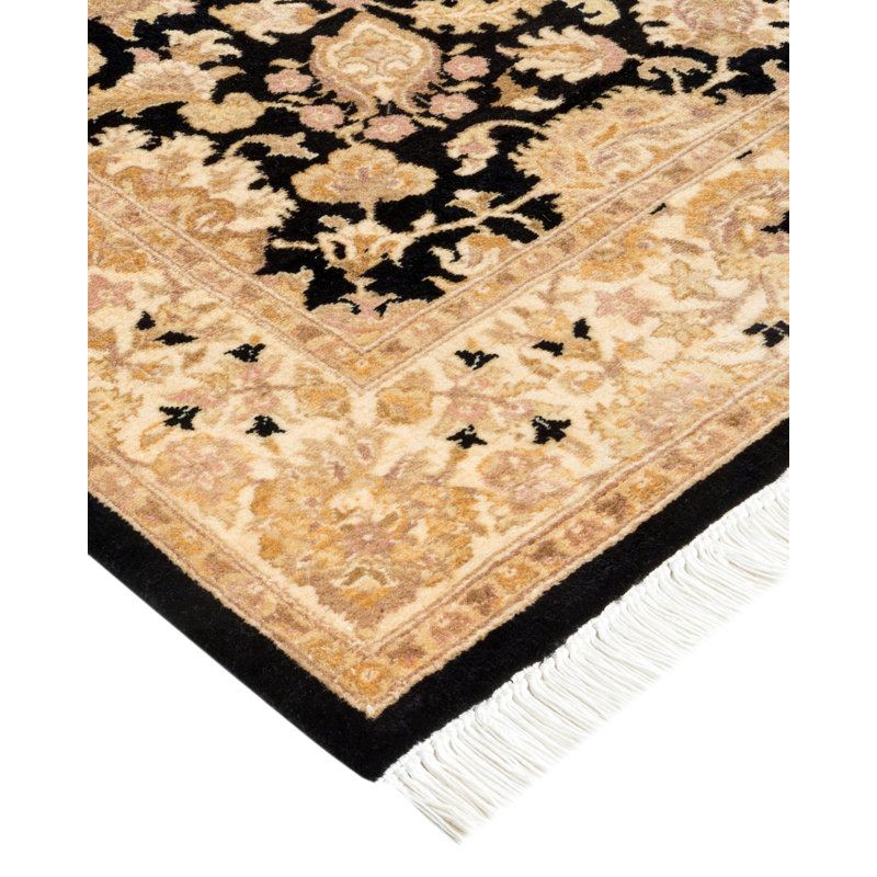 Classic One-of-a-Kind 2' 7" X 8' 7" Hand Knotted Area Rug