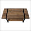 Table basse de style industriel-campagnard rectangulaire avec aspect bois récupéré et pieds en métal, parfaite pour les salons modernes
