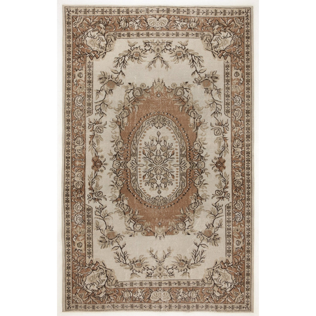 Round Turnage Hand Knotted Area Rug