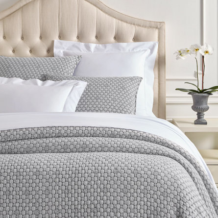 Lodi Matelasse Coverlet