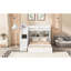 Lit simple superposé au dessus d'un lit double blanc avec escalier de rangement, garde-robe et conception intégrée avec compartiments ouverts