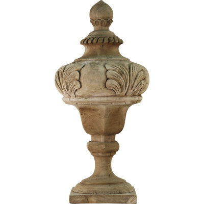 Figurines & Sculptures