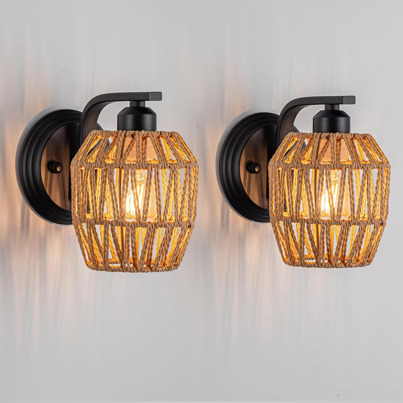 Abdihafid Armed Sconce