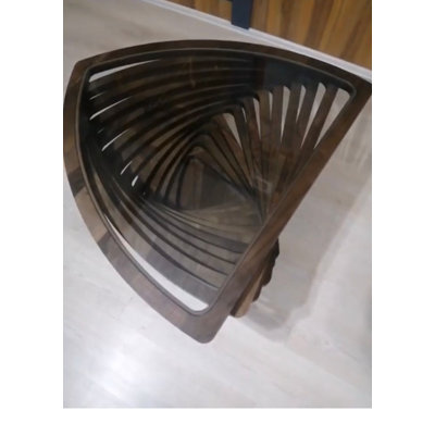Table basse en bois et en verre trempé Everly Quinn Triangle