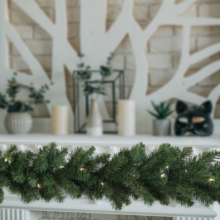 1pc, Christmas Garland, Simulated Pine Tree Indoor Courtyard Wall Hanging,  Christmas Decor Home Wall Hanging, Simulated Christmas Tree, Christmas Ball