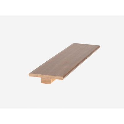 Moulure en t 0,56" x 2" x 84" érable