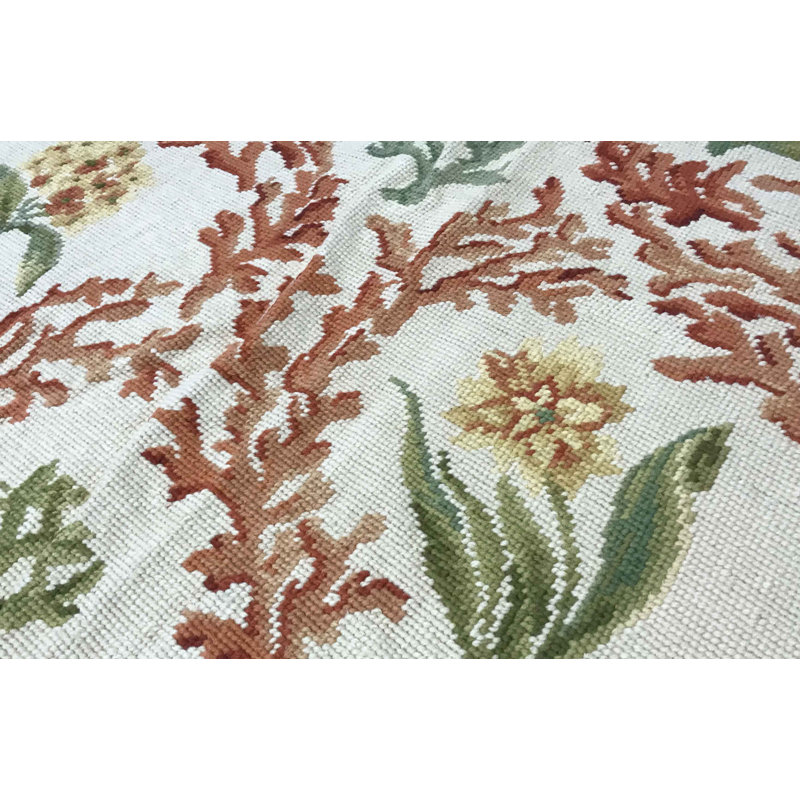 Hand-Knotted High-Quality Beige Area Rug