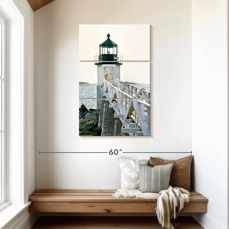 Vue du phare d'Aletra I, H 45 po x l 28 po