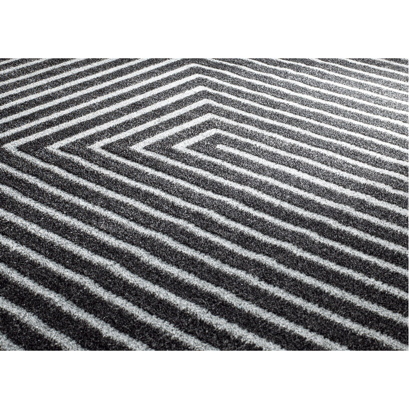 Hudak Geometric Indoor Rug, Rectangle 5' x 7'