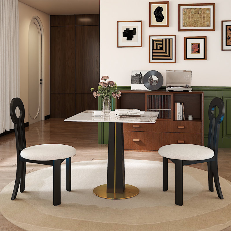 Ensemble de salle à manger 3 pièces moderne avec plateau en pierre frittée carrée 33,5 po, base piédestal noire avec garniture dorée et 2 chaises en bois d'hévéa