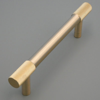 Poignée d'armoire et de tiroir Knurled Edge