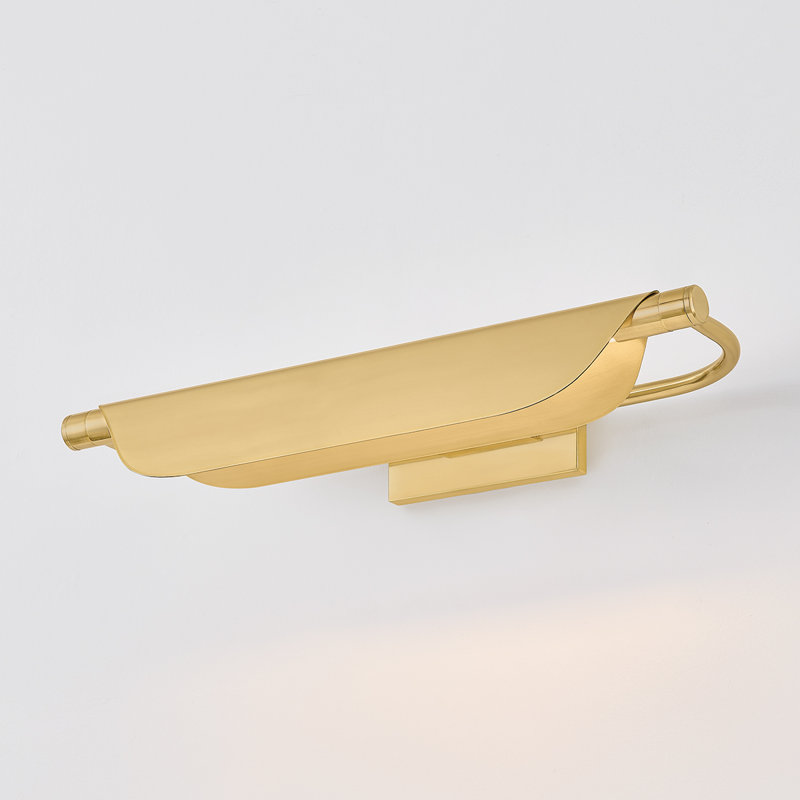 Tinwald Picture Light in Aged Brass, 11 W, 3.75" H x 19.25" W x 19.25" D