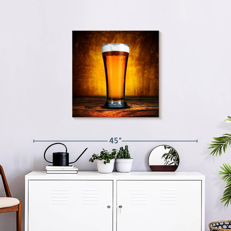 Grand verre de bière Yarlin, H 24 po x l 24 po