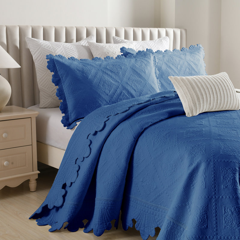 Tkembroidery Cotton Abstract Bedding, King Quilt + 2 King Shams, White