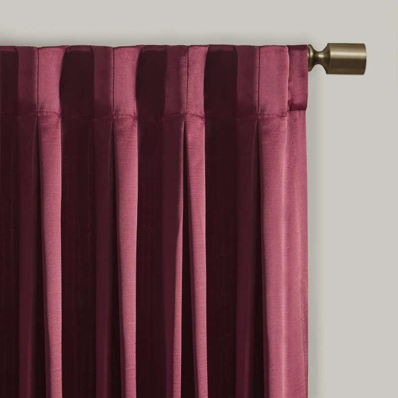 Rideau plissé avec attache (simple) 52 po x 84 po, Rouge