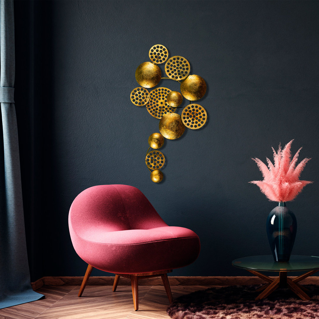 Traditional Wall Decor on Metal Winston Porter