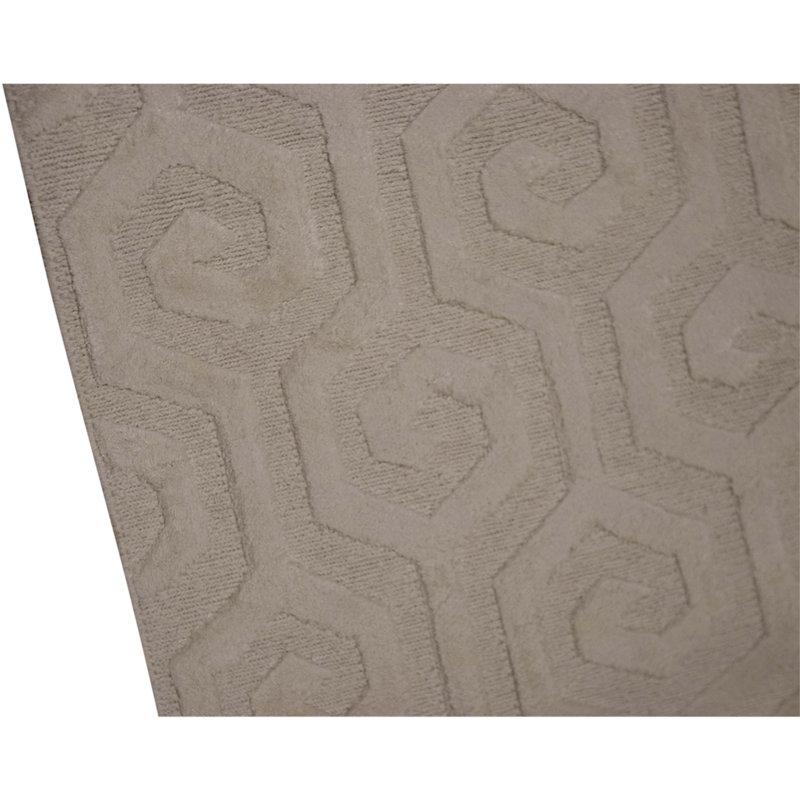 High-Quality Hand-Knotted White And Cream Area Rug