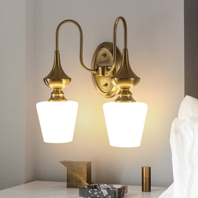 Luminaires de salle de bain 2 lumières dorées, appliques murales modernes avec verre blanc laiteux pour le couloir de la chambre à coucher
