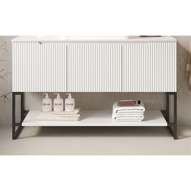 Comptoir et armoire autoportante en pierre frittée blanche Carrara de 48 po avec 3 portes et tablette ouverte TULIO, Blanc