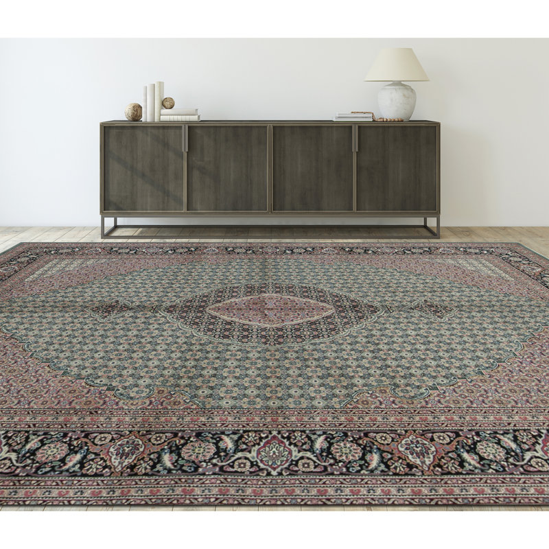 Shah Wool Oriental Area Rug, Rectangle 4' x 6'