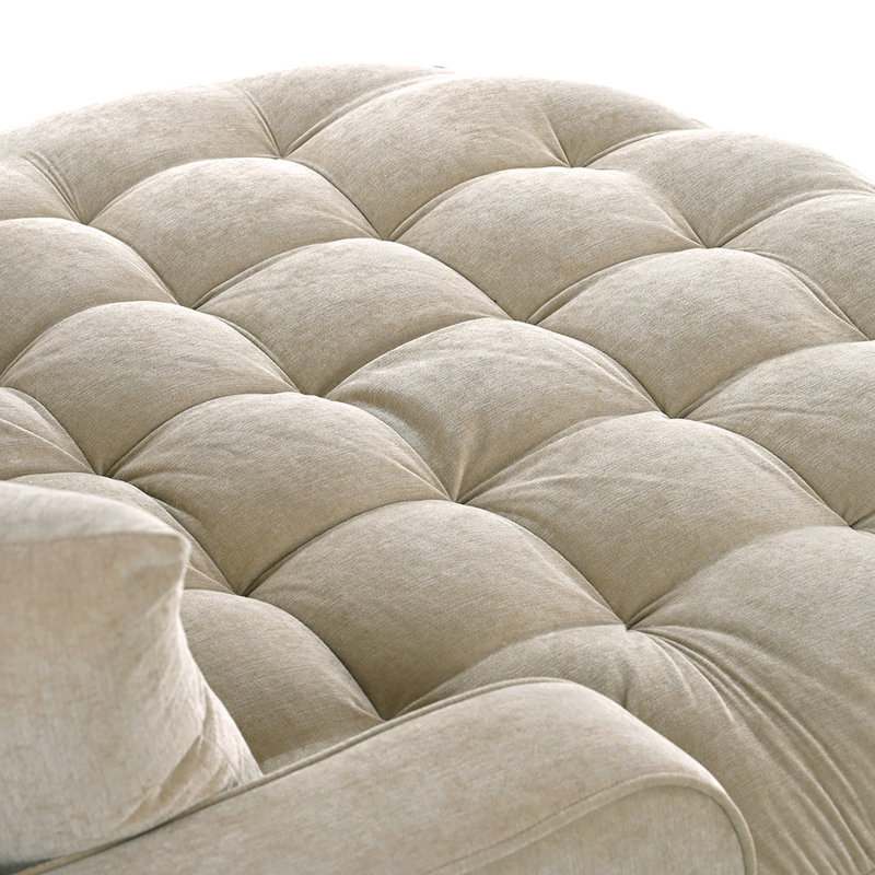 Luxueuse chaise longue rembourrée en chenille avec sièges capitonnés et coussins amovibles pour un confort et un style ultimes