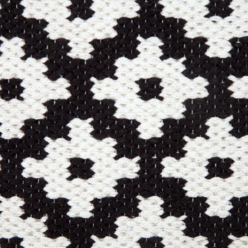 Coussin décoratif en mélange de coton texturé à motif géométrique Contemporary, Noir / blanc, Polyester