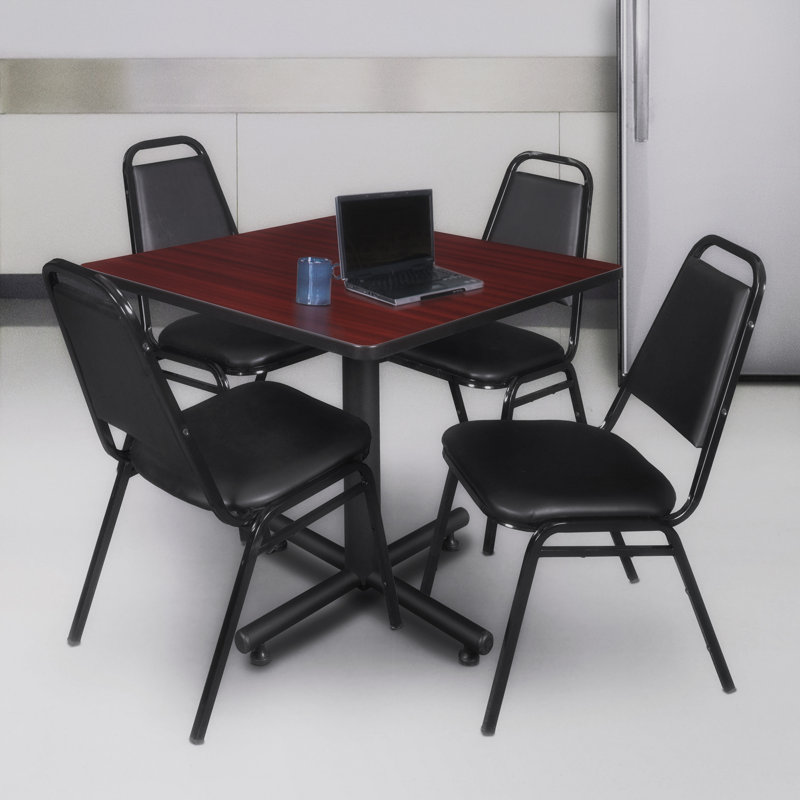 Table de salle de pause carrée Nicklo, 4 chaises empilables, H 29 po x L 42 po x l 42 po, Stratifié acajou
