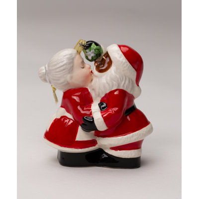 Kissing Santa couple Salt and Pepper