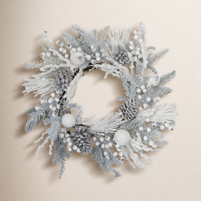 26" Frosted Pine Wreath