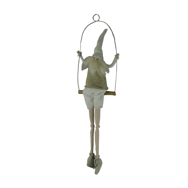 Tissu en polyester gris clair beige clair avec gnome de Noël sur balançoire en bois et métal, hauteur de 25,5 pouces