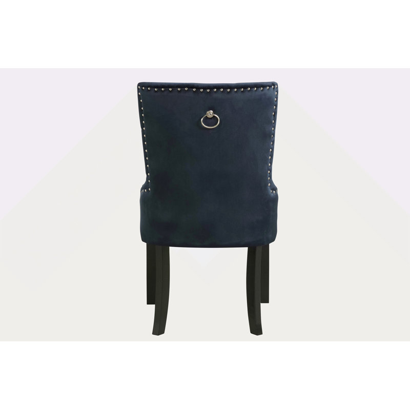 Chaise d'appoint en velours marine foncé et finition noire