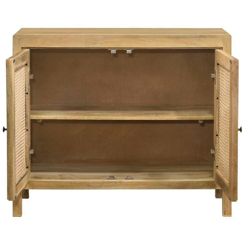 Armoire d'appoint 2 portes au fini naturel avec structure centrale en canne tissée, structure en bois de manguier, cloisons de porte en laiton antique, structure, quincaillerie