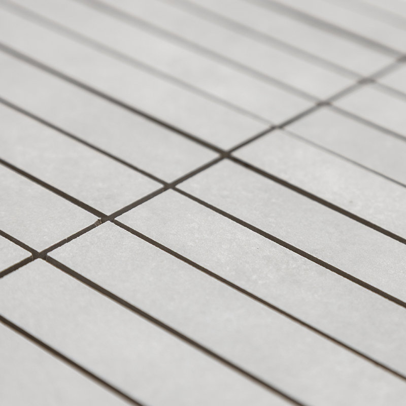 Carreau de mosaïque de plancher et de mur en béton 1 po x 6 po Foundry, Cendré