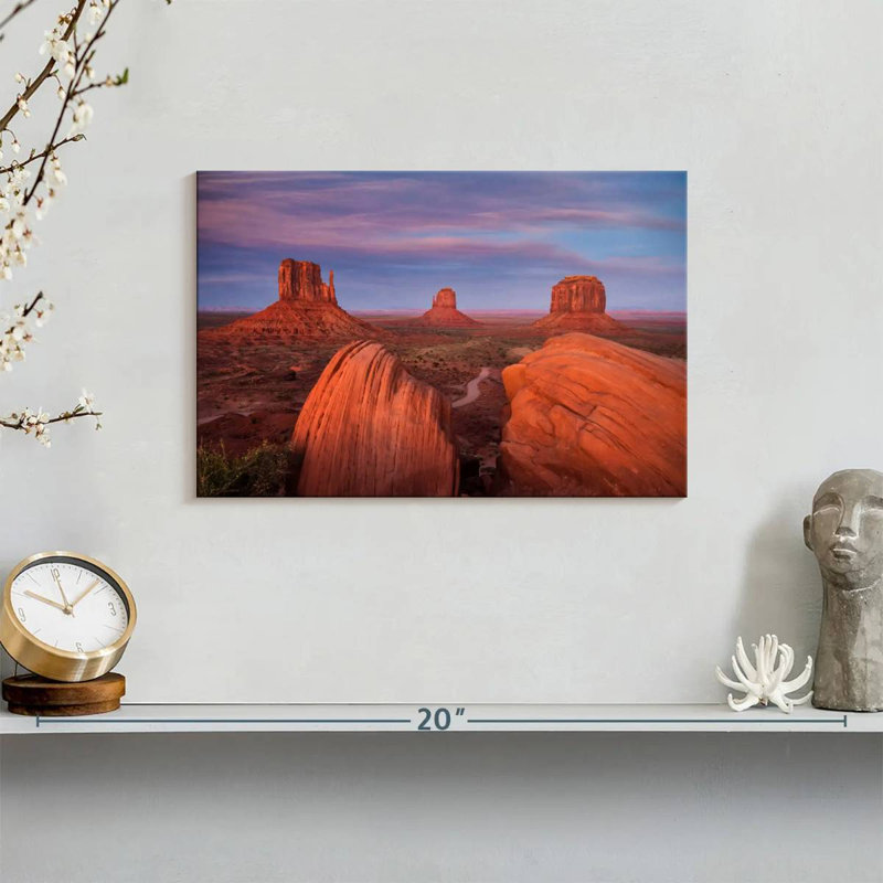 Alvord les mitaines dans Monument Valley au coucher du soleil, H 8 po x l 12 po