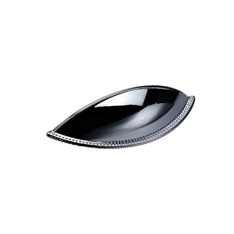 Poignée coquille 4" au centre de la tasse, Chrome poli