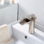 Robinet de salle de bain à un trou