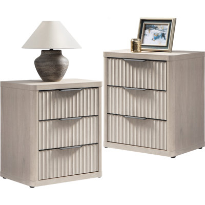 25.6" Fluted 3-Drawer Nightstand