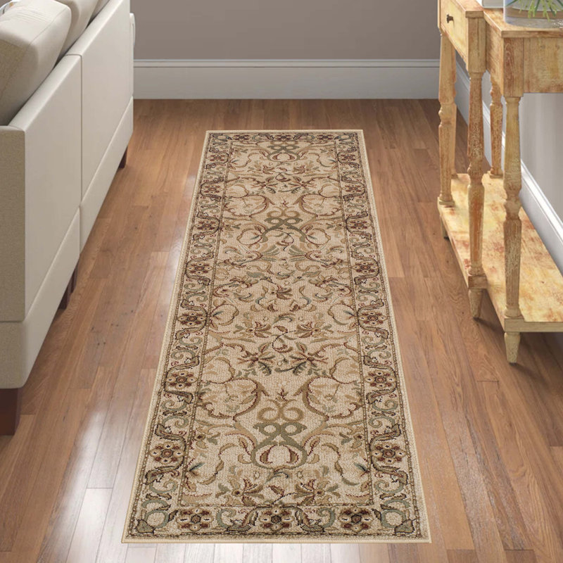 Tapis d'intérieur traditionnel Horrell, Rectangle 2 pi 7 po x 8 pi