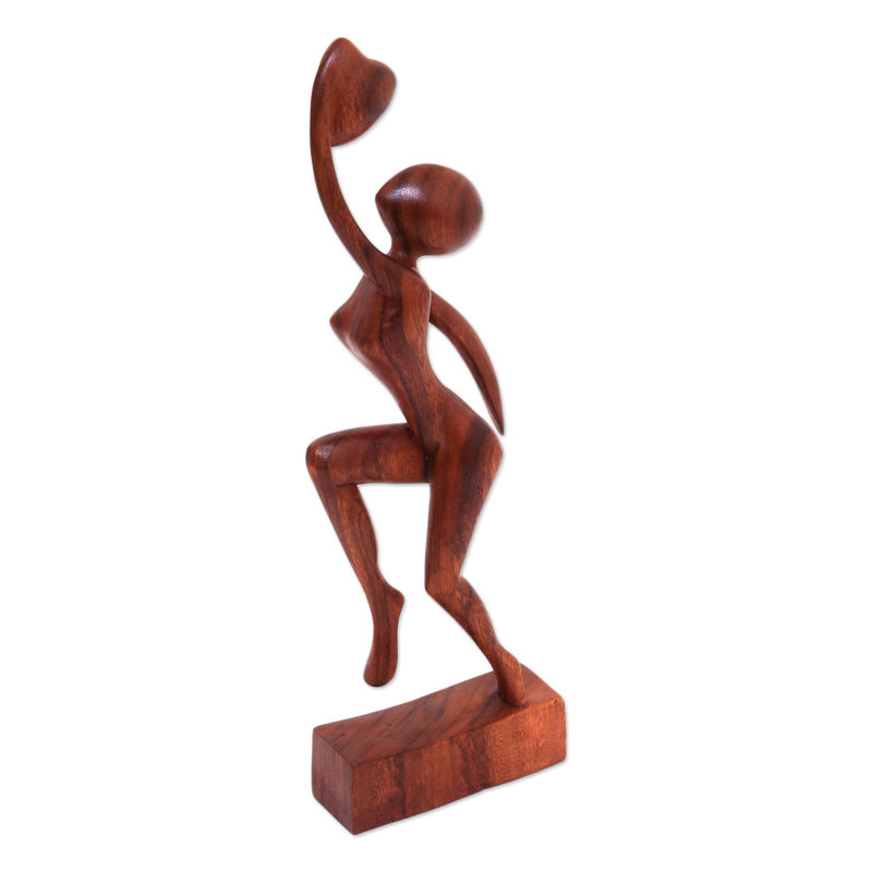 Sculpture en bois romantique fait main Penishaw