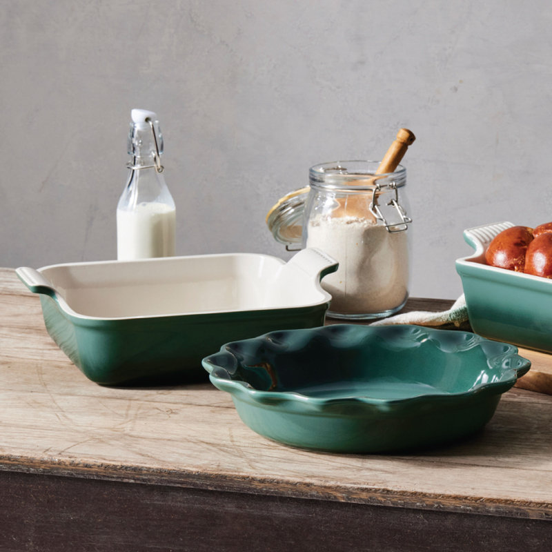 Le Creuset Stoneware 4 Piece Heritage Bakeware Set, Shallot