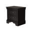 Table de chevet classique-373314818
