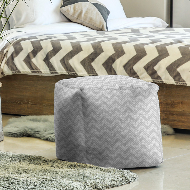Repose-pieds cubique à motif à chevrons à la main classic, Gris