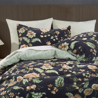 PHF Super Soft Velvet Comforter Set - 3-Piece Lightweight Warmth & Anti-Static Floral Bedding Set, 1 Vibrant Botanical Farmhouse Comforter with 2 Pillow Shams