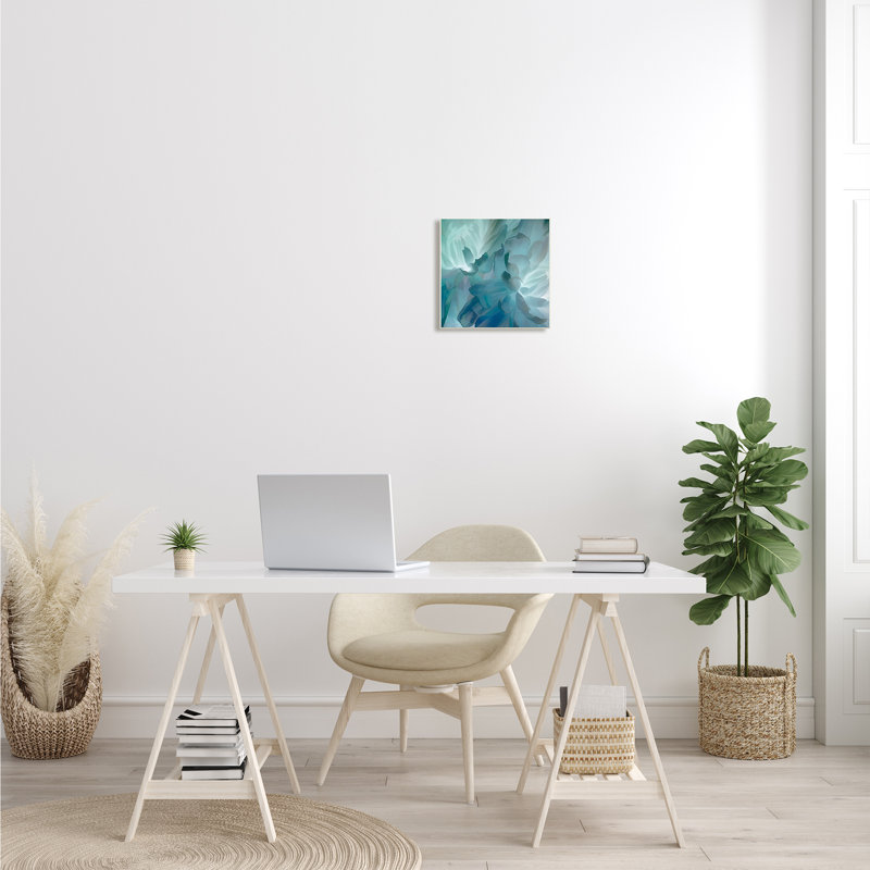«Blue Flower Petal Abstraction Cool Tone Florals» par Floater Frame, impression, H 12 po x l 12 po x P 0,5 po, Plaque murale