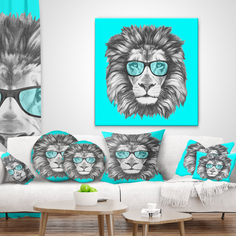 Drôle de lion avec des lunettes bleues - Coussin imprimé animal, 16 po x 1 po, Coussin décoratif