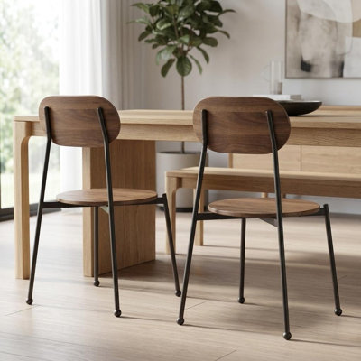 Ensemble de deux chaises d'appoint à dossier Louis Louis en métal et bois brun et noir