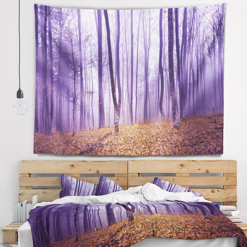 Tapisserie forêt magenta brumeux, H 78 po x l 92 po