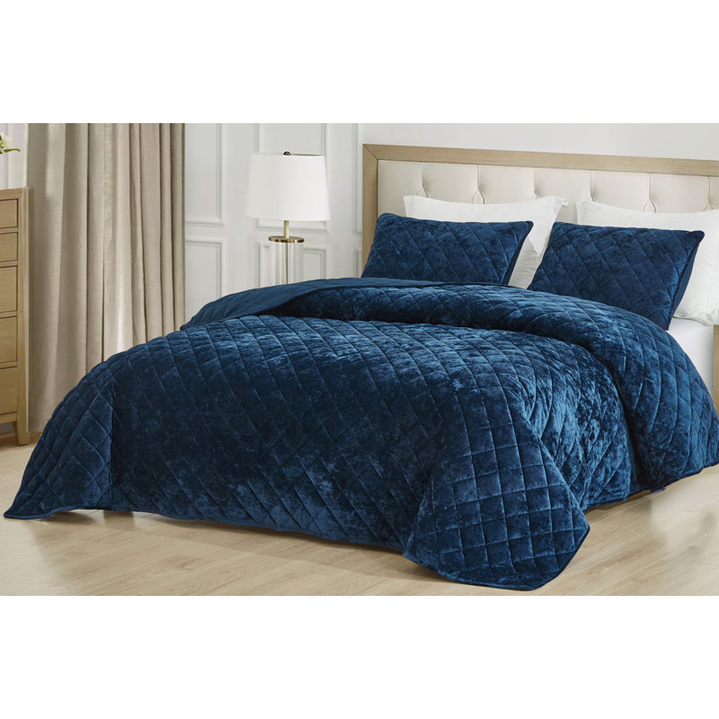Diamond Stitch Reversible Plush Distressed Velvet Quilt Set, Queen Quilt + 2 Standard Shams, Navy