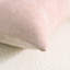 Housse de coussin en chenille flammée douce et texturée-111634252-111634249