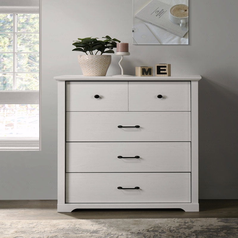 Commode 4 tiroirs, l 32 po avec poignées noires, Blanc